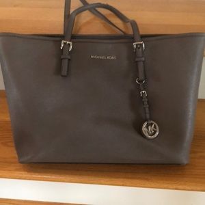 Michael Kors tote